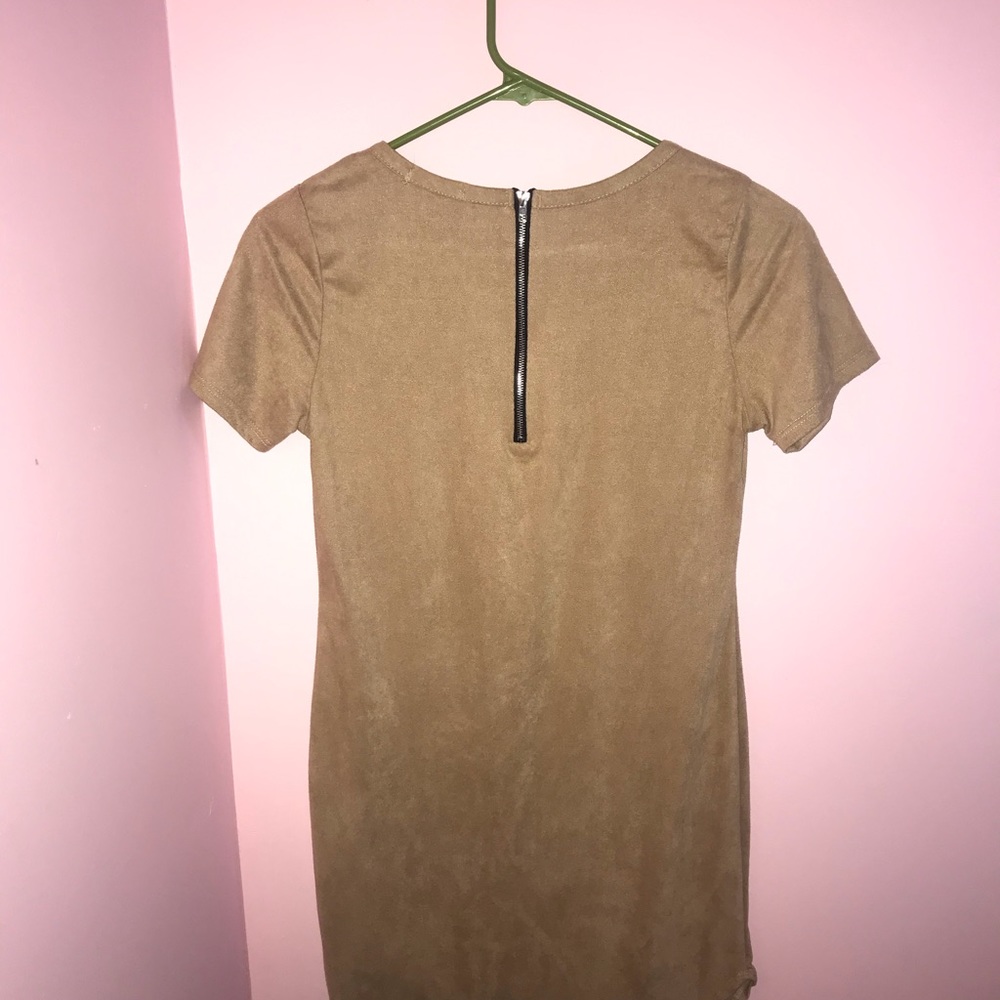 dress - Picture 2 of 2